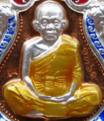 เหรียญเสมา3ประกบองค์เงินกนกเงินลงยา หลวงพ่อคูณ รุ่นเลื่อนขั้น91 ทองแดงขัดเงาสร้าง1,435เหรียญ หมายเลข