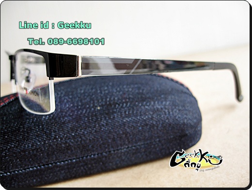 กรอบแว่นตา Tommy ทรงครึ่งกรอบสีดำ ตัวกรอบเป็นโลหะ 