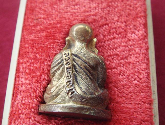 หลวงพ่อเงิน วัดบางคลาน อ.โพทะเล จ.พิจิตร 