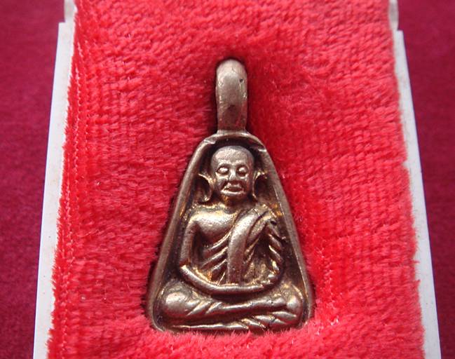 หลวงพ่อเงิน รุ่นพิเศษ วัดบางคลาน อ.โพทะเล จ.พิจิตร 