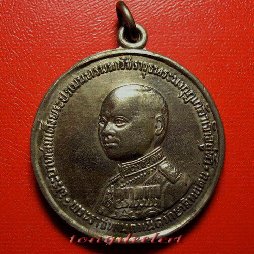 เหรียญ ร.6 เจ้าคุณนรฯ อธิษฐานจิต ที่ระลึกสร้างอนุสาวรีย์ ปี 2505 สวยมากค่ะ