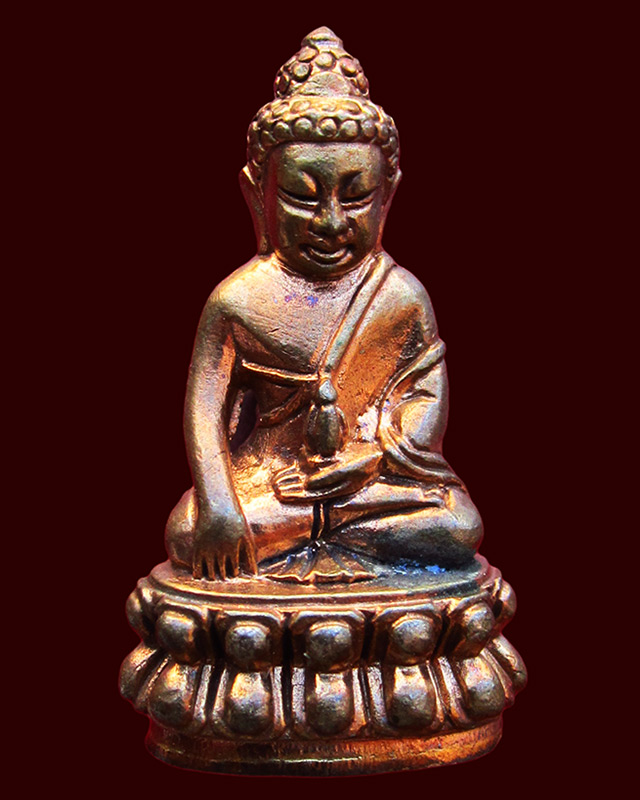 พระกริ่งมงคล " รุ่นสร้างบารมี " เนื้อนวะก้นนวะ หลวงปู่บัว ถามโก วัดเกาะตะเคียน จ.ตราด ออกวัดแหลมกลัด