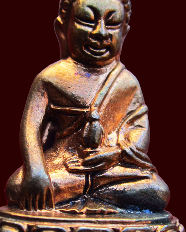 พระกริ่งมงคล " รุ่นสร้างบารมี " เนื้อนวะก้นนวะ หลวงปู่บัว ถามโก วัดเกาะตะเคียน จ.ตราด ออกวัดแหลมกลัด