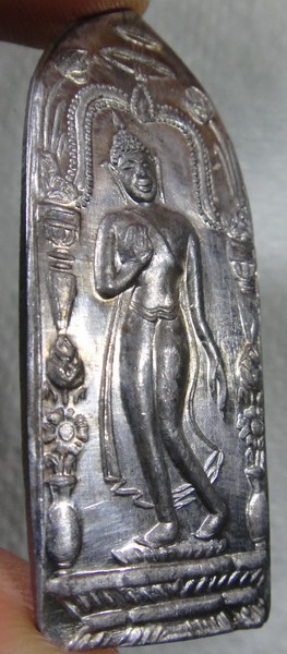 พระลีลา วัดพลับพลาชัย ปี13 พ่อท่านคล้ายปลุกเสก เคาะเดียวครับ