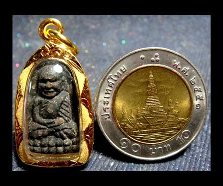 พระรอดหลวงปู่ทวดเนื้อว่าน วัดห้วยมงคล ประจวบฯ