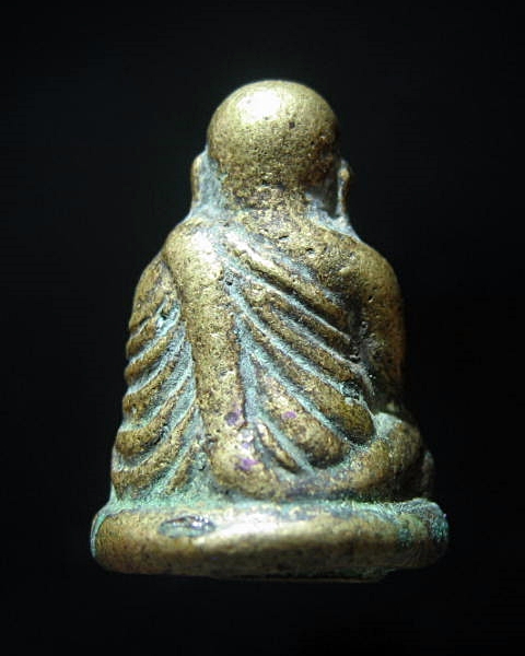 รูปหล่อหลวงพ่อเงิน สวยครับไม่ทราบที่ เคาะเดียว