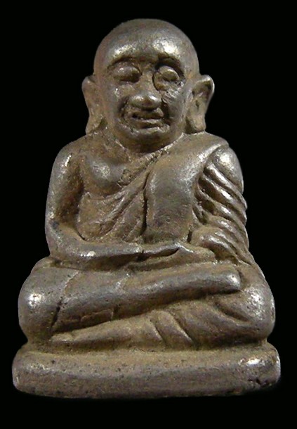 หลวงพ่อเงิน พิมพ์แป๊ะยิ้ม