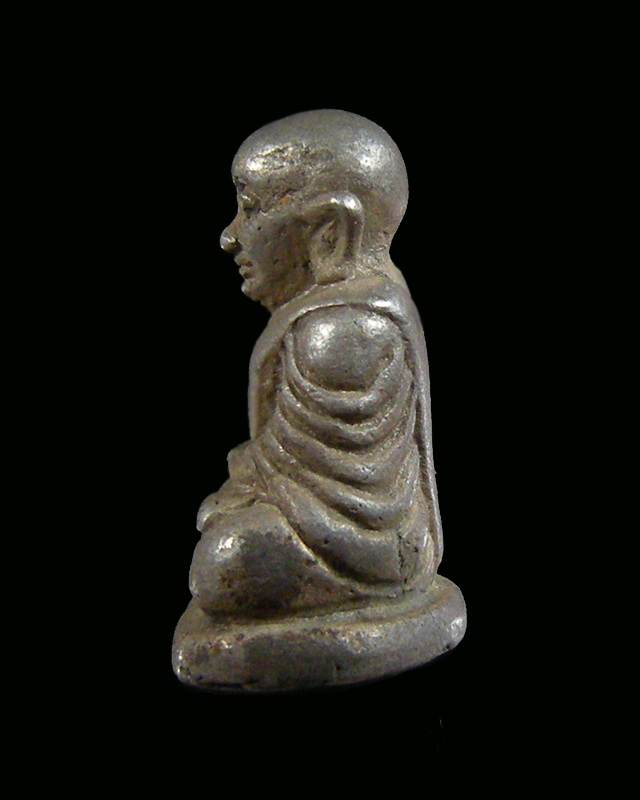 หลวงพ่อเงิน พิมพ์แป๊ะยิ้ม