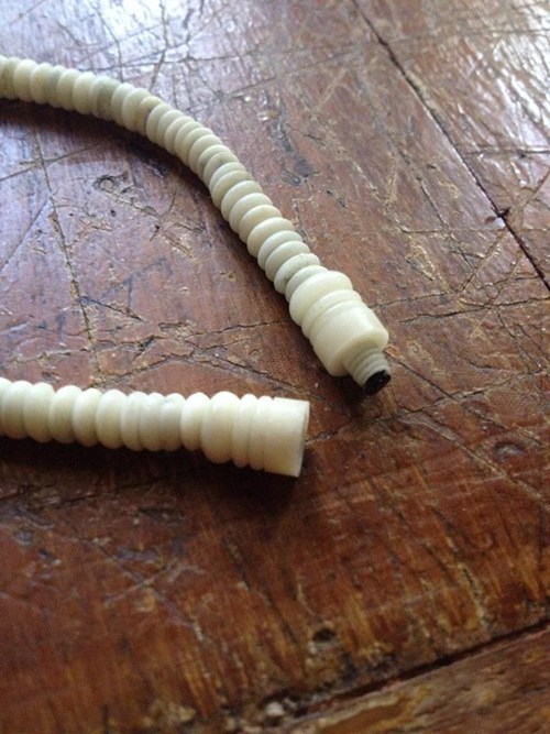 สร้อยข้อมือกระดูกแกะ