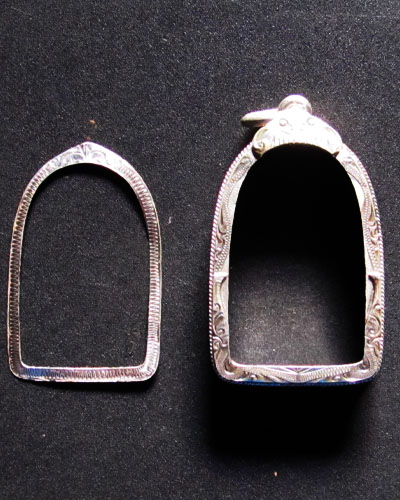 กรอบเงิน แบบหุ้มเลี่ยมพลาสติก แกะมือ