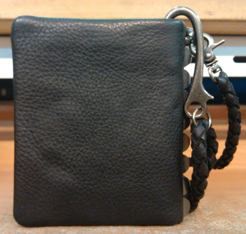 กระเป๋าสตางค์ หนัง fifteen sixteen สีดำ มีสายคล้องกับเข็มขัด หรือกระเป๋าได้