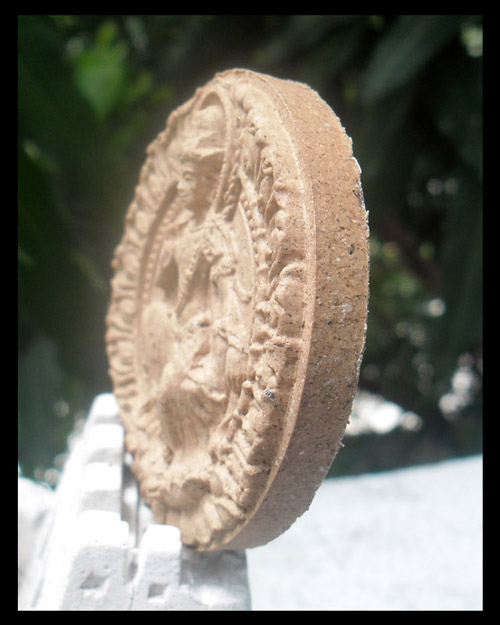 >> เคาะเดียว << จตุคามรามเทพ รุ่นเสวยสุข เนื้อว่านโค๊ตกรรมการ สีน้ำตาล