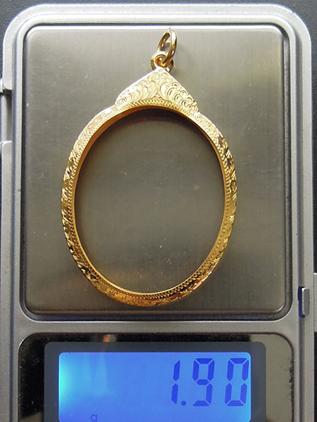 กรอบทองหัวเต่า มือ1ใส่ เหรียญรูปไข่ ปรก8รอบ ปรกไตรมาส ห่วงเชื่อม เจริญพร พระเจ้าตาก หลวงปู่ทิม