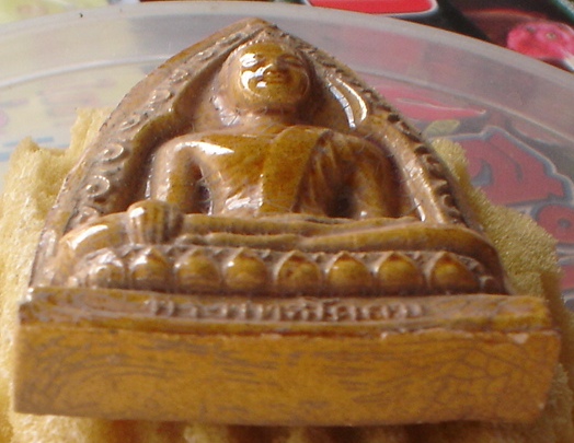 *นิยมสุด**  พระเนื้อดิน กระเบื้องเคลือบ แล็กเกอร์หนา ปี 2505 พิมพ์ใหญ่นิยม หลวงพ่อขอม วัดไผ่โรงวัว 