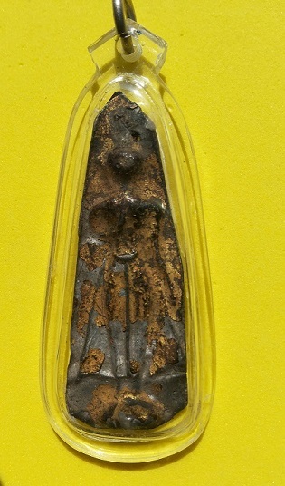 พระวัดกลางตลาดพลู เนื้อชินตะกั่ว จ.กรุงเทพฯ สวยๆ พร้อมเลี่ยมครับ