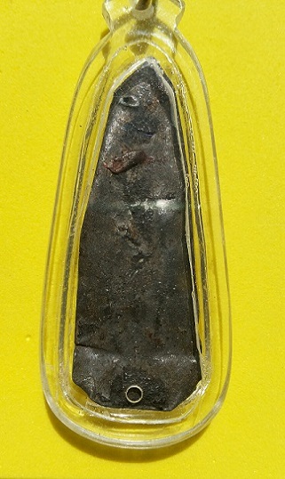 พระวัดกลางตลาดพลู เนื้อชินตะกั่ว จ.กรุงเทพฯ สวยๆ พร้อมเลี่ยมครับ