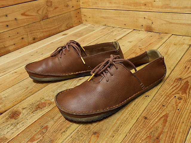 CLARKS เเจ่มๆ