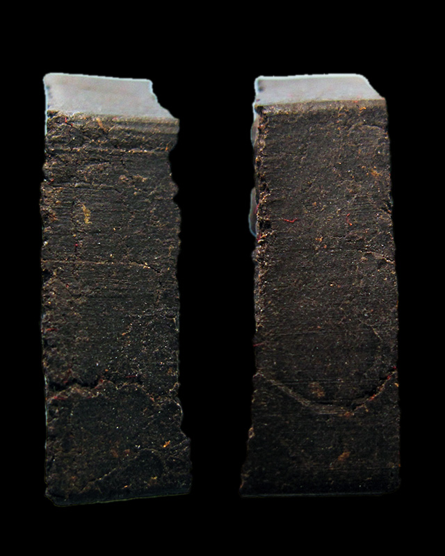 พระขุนแผนเนื้อผง รุ่นมงคลมหาเศรษฐี หลวงปู่บัว ถามโก พิมพ์เล็ก ฝังตระกรุดทองแดง พ.ศ. ๒๕๕๕