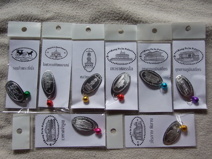 ชุดแผ่นปั๊มโลหะที่ระลึกของพระราชวังบางปะอิน จ.อยุธยา จำนวน 8 อัน ครบชุด สวยเดิม ซองเดิม