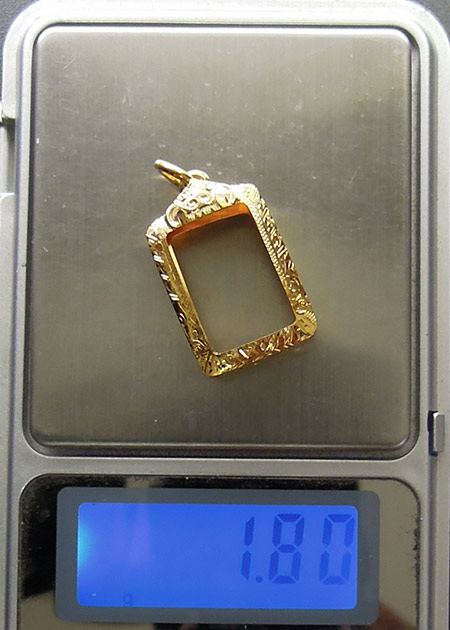 กรอบทอง ยกซุ้ม มือ1ใส่ พระกรุนาดูนตัดเดี่ยว จ.มหาสารคาม น้ำหนัก1.80กรัม