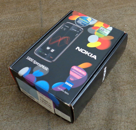 กล่องพร้อมอุปกรณ์ NOKIA 5800 ของแท้ เพียบเลย ,ของใหม่ ยังไม่ใช้