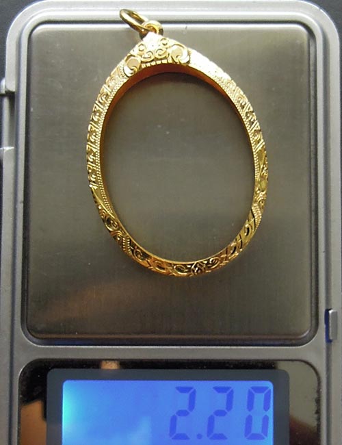 กรอบทอง ยกซุ้ม มือ1ใส่ เหรียญปรก8รอบ ปรกไตรมาส ห่วงเชื่อม เจริญพร พระเจ้าตาก หลวงปู่ทิม2.20g