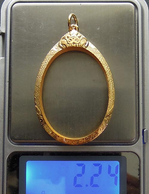 กรอบทอง ยกซุ้ม มือ1ใส่ เหรียญปรก8รอบ ปรกไตรมาส ห่วงเชื่อม เจริญพร วัดยายร้า หลวงปู่ทิม2.24g