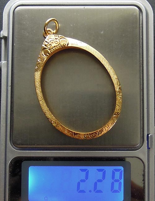 กรอบทอง ยกซุ้ม มือ1ใส่ เหรียญปรก8รอบ ปรกไตรมาส ห่วงเชื่อม เจริญพร วัดยายร้า หลวงปู่ทิม2.28g