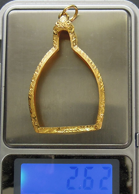 กรอบทอง ยกซุ้ม มือ1ใส่พระเจ้าสัว1, 2, 3 วัดกลางบางแก้ว จ.นครปฐม น้ำหนัก2.62กรัม