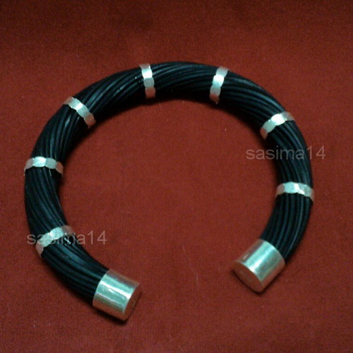 กำไลขนหางช้าง สีดำ หุ้มด้วยเงินแท้