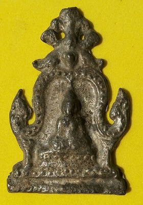 พระซุ้มเสมาทิศ กรุวัดราชบูรณะ เนื้อชินเงิน จ.อยุธยา ดูง่ายปรอดสวยๆ ครับ