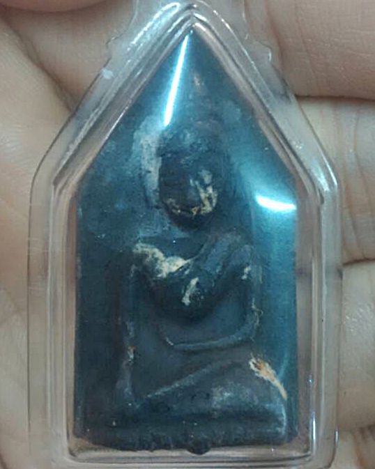 พระนางพญา 5 เหลี่ยม เนื้อดินหลังจาร ยุคแรก หลวงปู่คำพันธ์