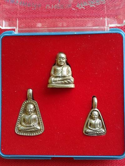 หลวงพ่อเงิน รุ่น 91 ปี กรมเสมียนตรา ปี 2543