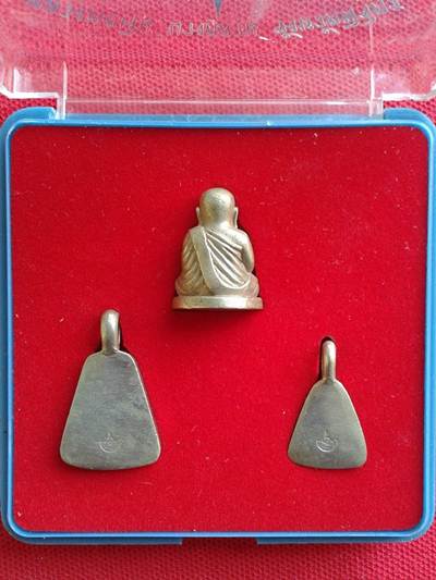 หลวงพ่อเงิน รุ่น 91 ปี กรมเสมียนตรา ปี 2543