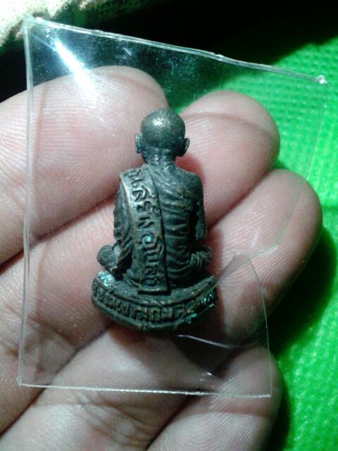 รูปหล่อหลวงพ่อสมชาย วัดเขาสุกิม