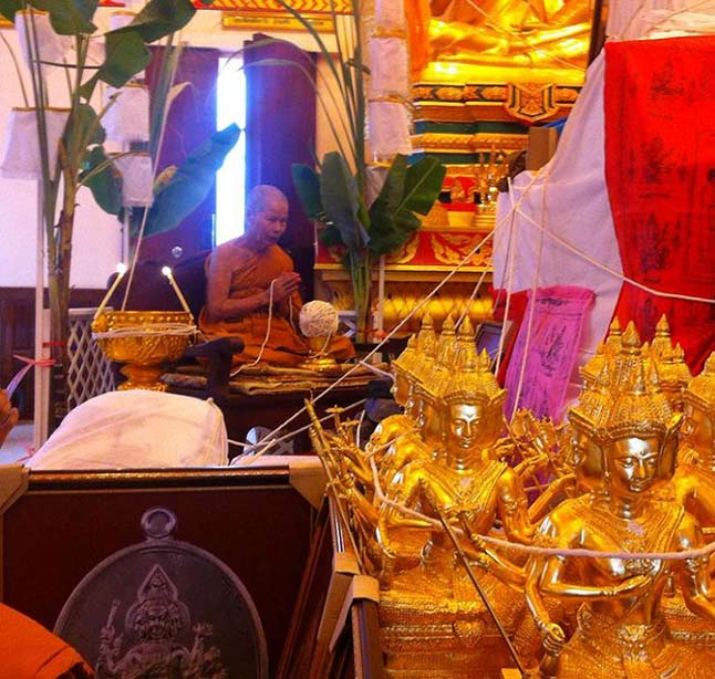 พระพรหม``รุ่นพรหมเศรษฐี``เนื้อทองแดง รูปไข+ข้าวหลามตัด ปลุกเสก 2 วาระ หลวงปู่บัว ถามโก 