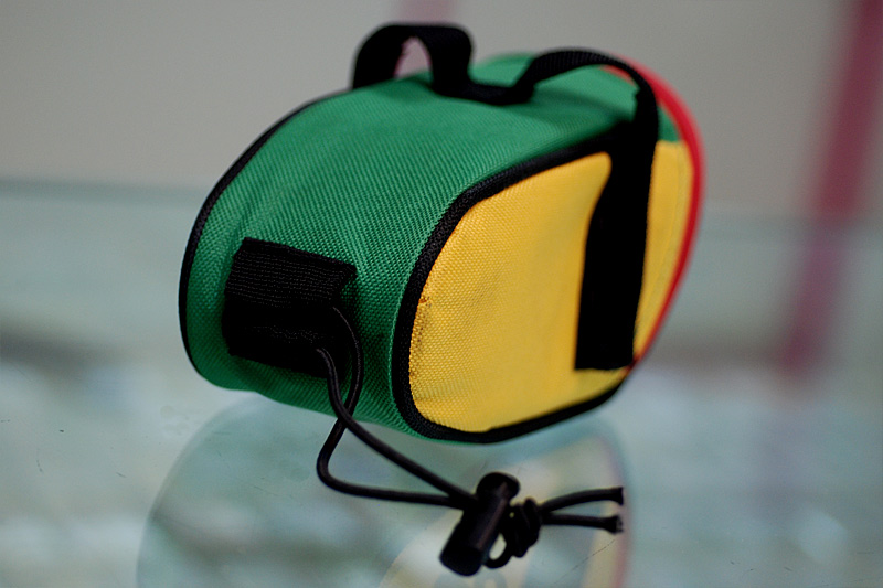 กระเป๋าเก็บของใต้เบาะจักรยาน ยี่ห้อ ROSWHEEL