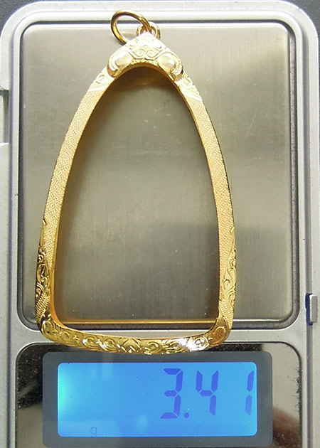 กรอบทอง ยกซุ้ม มือ1ใส่ พระพุทธชินราชอินโดจีน2485 วัดสุทัศน์, พระกริ่งใหญ่ทั่วไป น้ำหนัก3.41กรัม