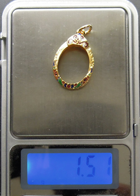 กรอบทองลงยา ยกซุ้มบน+ล่าง มือ1ใส่เหรียญเม็ดแตง06, 08 หลวงปู่ทวด วัดช้างให้ จ.ปัตตานี น้ำหนัก1.51กรัม