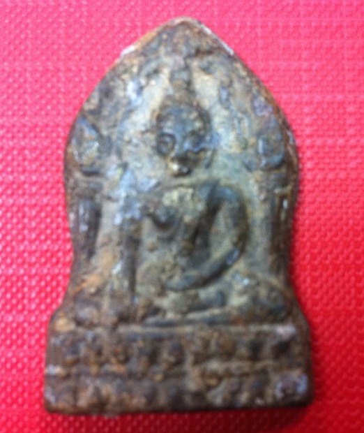 พระพุทธชินราช  เนื้อชิน ไม่ทราบที่