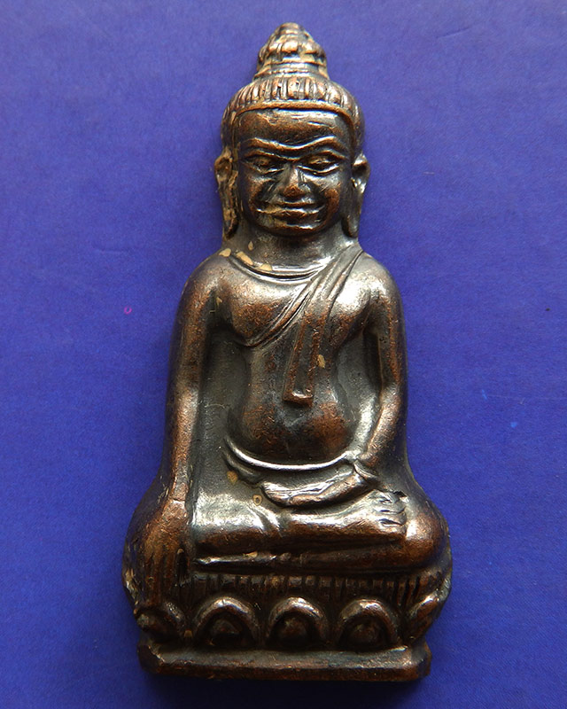 6.พระหูยาน หลังจปร. (รุ่นปืนแตก) วัดราชบพิธ พ.ศ. 2513 ในหลวงเสด็จเททอง เกจิ 108 ปลุกเสกพิธีใหญ่