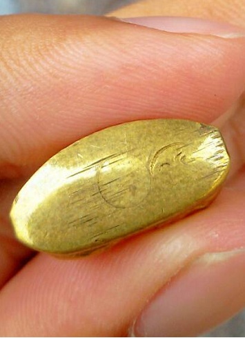 พระสวยมาก หลวงพ่อเงินปี15 วัดมูลเหล็ก เนื้อทองเหลือง กริ่งดัง สภาพสวยครับ ประกันพระแท้ตลอดชีพครับ