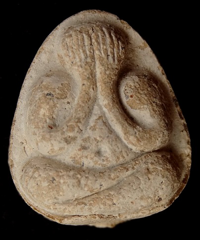 พระปิดตามหาเสน่ห์ หลังยันต์พุทโธ เนื้อเกสรเนื้อก้นครก 