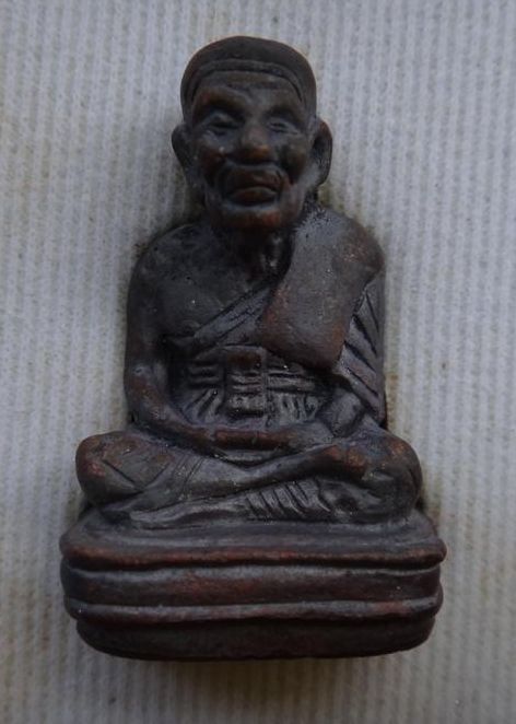 หลวงปู่ทวดเบตง วัดสัมพันธวงศ์ อุดผงหลวงปู่ทวดปี97-06+ผงโสฬสม หาพรหมปี99 เคาะเดียว 