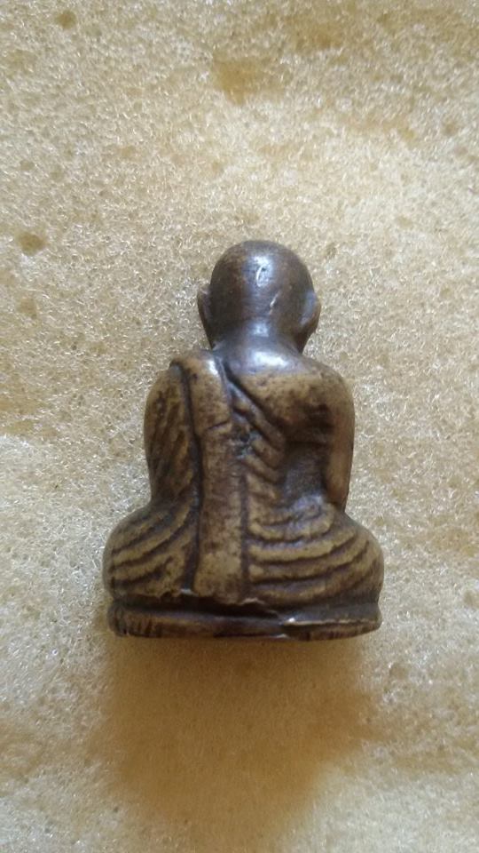 รูปหล่อหลวงพ่อโพธิ์ วัดวังหมาเน่า 