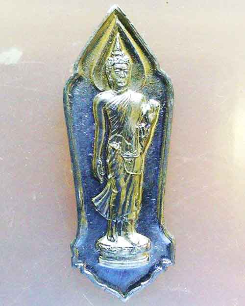 พระพุทธลีลา ๒๕ ศตวรรษ เนื้อชิน พิมพ์มีเข็ม สภาพสวยๆ(((((((เคาะเดียว))))