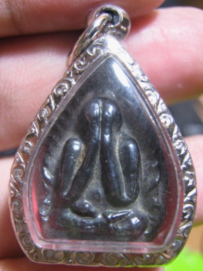 พระปิดตาท่านเจ้าคุณนร ปี2513 เนื้อเมฆพัตร วัดเทพศิรินทร์ฯ กรุงเทพฯ สภาพพอสวย 