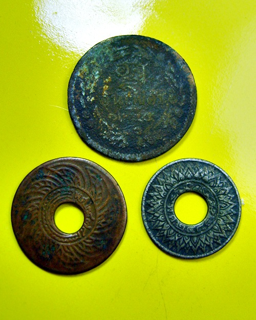 เหรียญอัฐอันเฟื้อง สตางค์เก่าเก็บ 3 เหรียญ ก่อนปี2500 ขวัญถุงน่าสะสมครับ