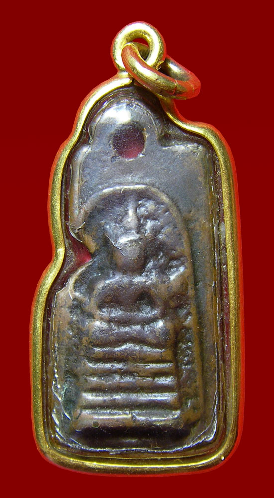 เหรียญหล่อหลวงพ่อหม่นวัดคลองสิบสอง เลี่ยมทอง