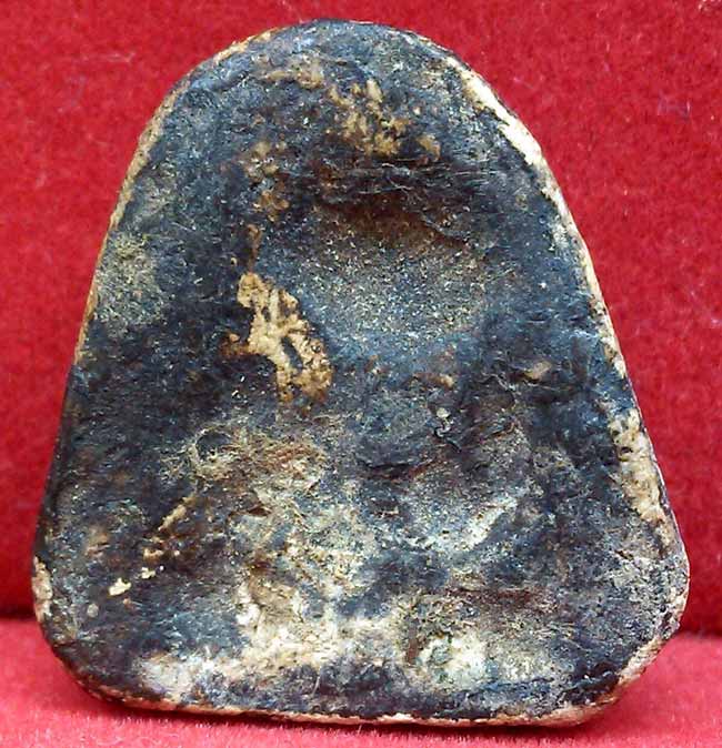 *ปิดตาอิติหลังแบบ ผงจุ่มรัก..ลป.เฮี้ยง วัดป่าฯ ชลบุรี*